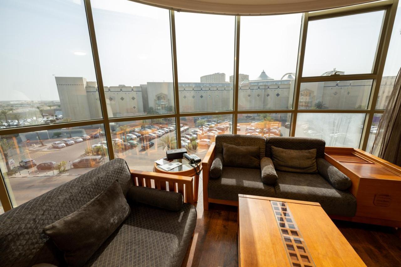 Tanal Serviced Apartments Al Khobar Room photo